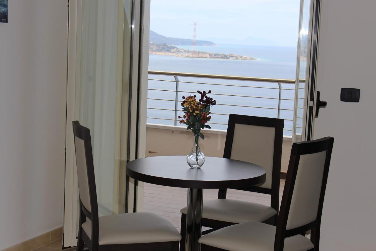 Готель Miramare Scilla Gyh Luxury Екстер'єр фото